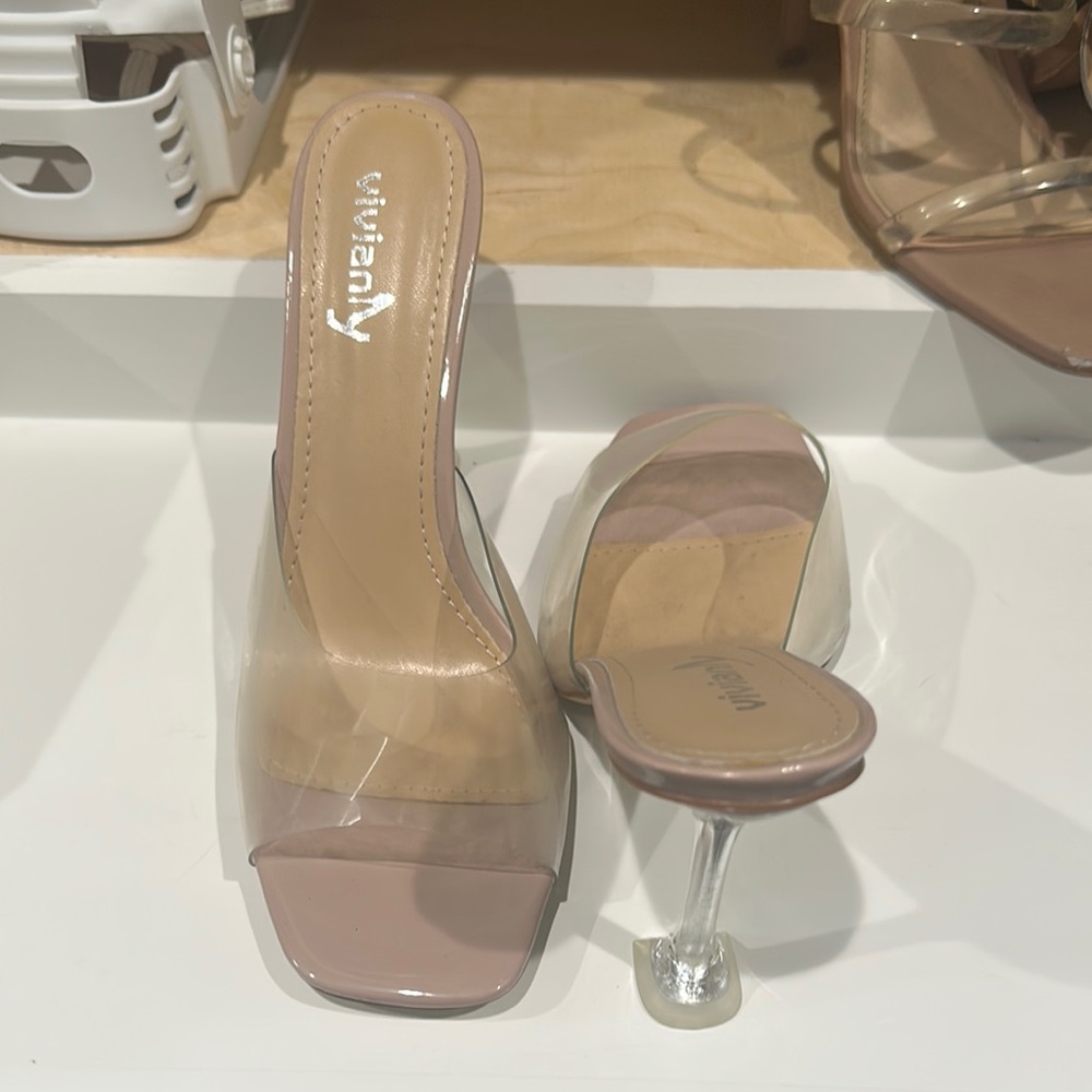 Women's Clear Tan Heels